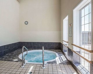 comfort inn lethbridge