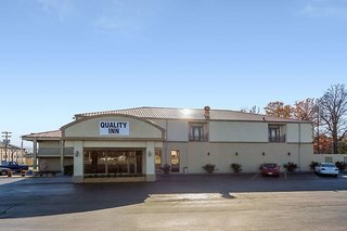 Quality Inn,Manchester>>Cumberland County,3 star