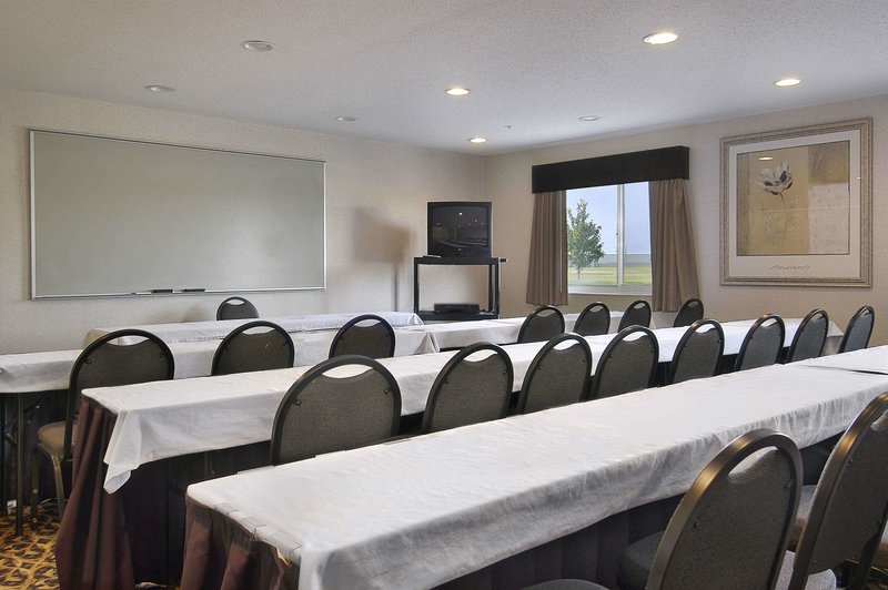 baymont by wyndham columbus rickenbacker