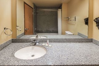 econo lodge beaumont i 10 south