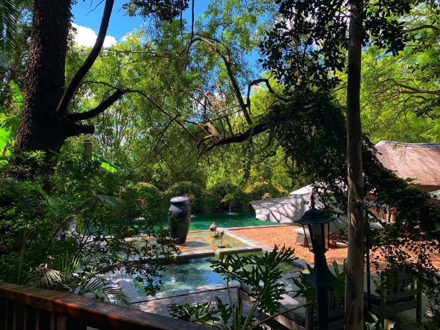 shangri la country hotel