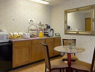 Super 8 By Wyndham Olney,Newton>>Bridgeport,2 star