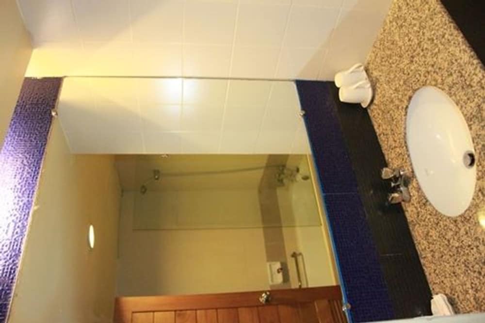 sunshine hotel and residences