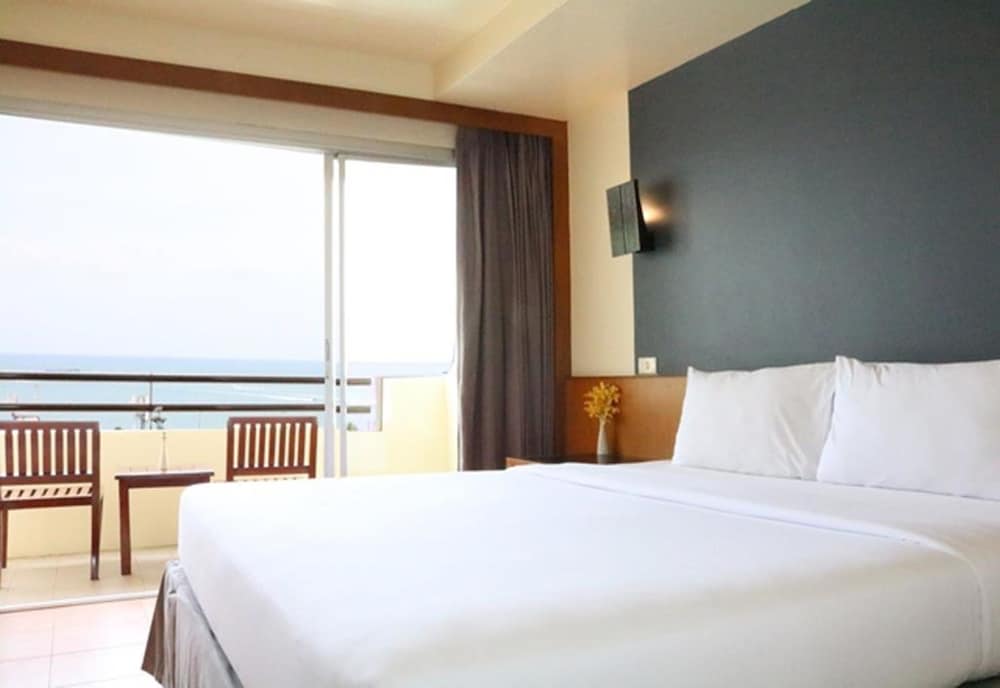 sunshine hotel and residences