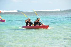 the rarotongan beach resort and lagoonarium