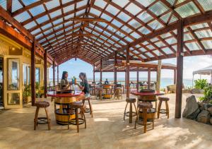 the rarotongan beach resort and lagoonarium