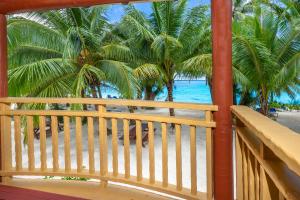 the rarotongan beach resort and lagoonarium