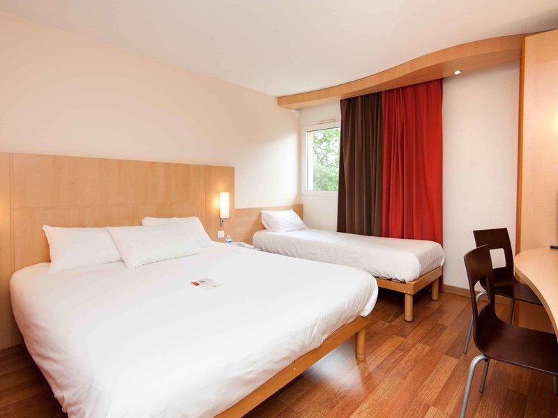 hotel ibis avallon