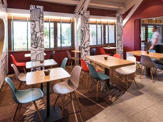 ibis montbeliard
