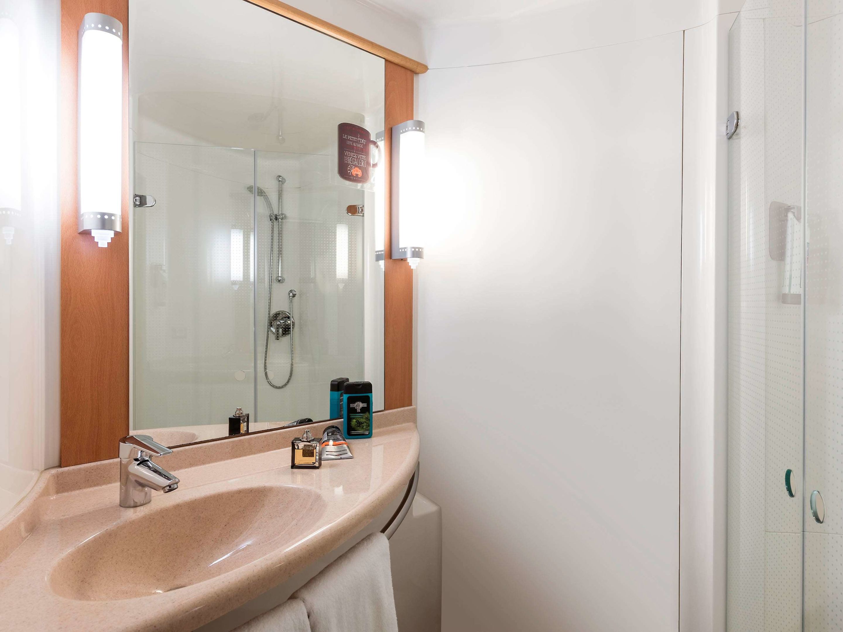 ibis montbeliard