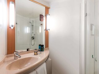 ibis montbeliard