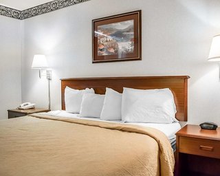 Quality Inn & Suites Brooks Louisville South,Hillview>>Brooks,3 star