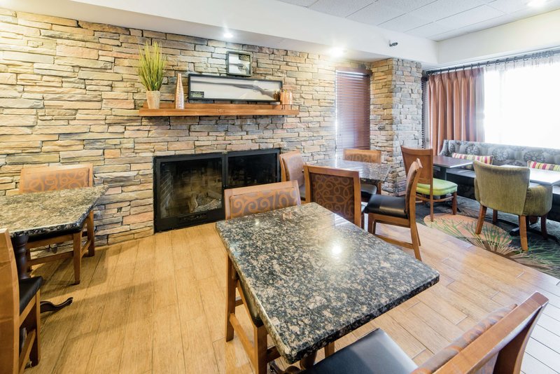 hampton inn caryville i 75 cove lake state park