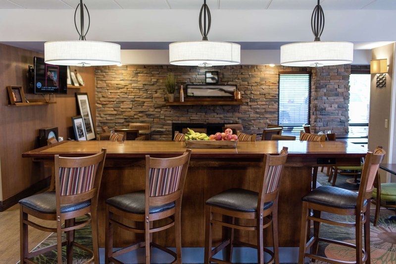 hampton inn caryville i 75 cove lake state park