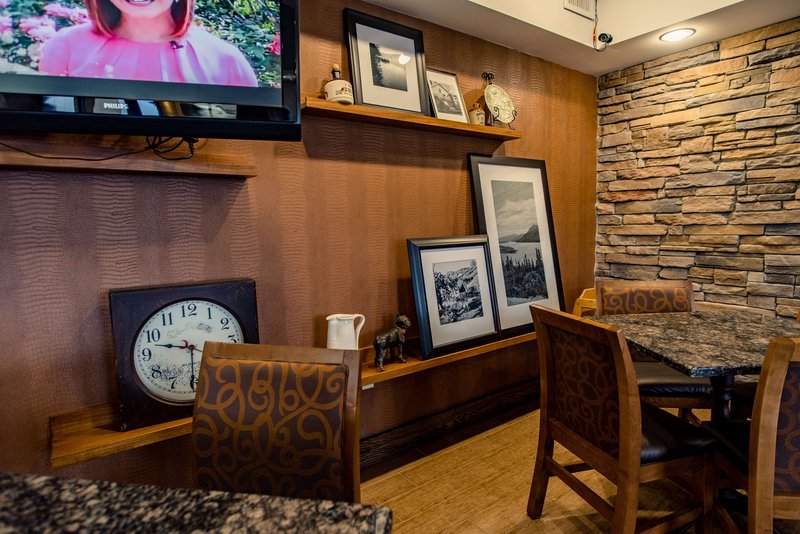 hampton inn caryville i 75 cove lake state park