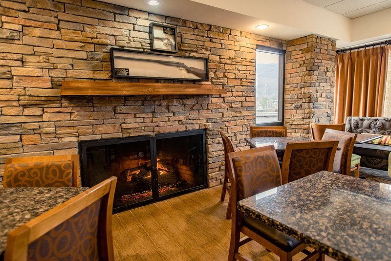 hampton inn caryville i 75 cove lake state park