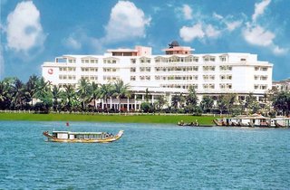 century riverside hotel hue