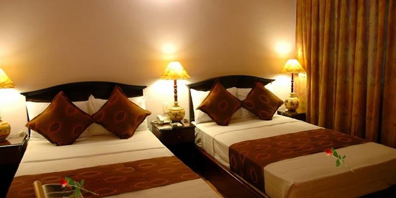 century riverside hotel hue