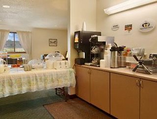 Coratel Inn And Suites By Jasper New Richmond,Marine On St. Croix>>Hudson,2 star
