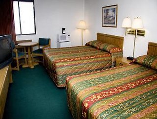 Super 8 By Wyndham Melrose,Avon>>Alexandria,2 star