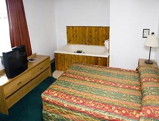 Super 8 By Wyndham Melrose,Avon>>Alexandria,2 star