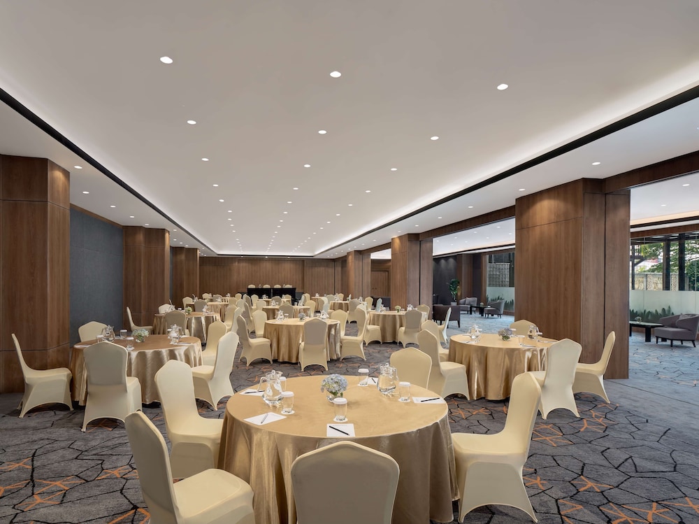 aiho hotel medan formerly radisson hotel medan