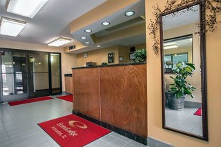 Econo Lodge Princeton,Princeton>>Ottawa,2 star