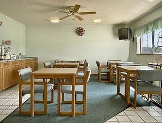 Super 8 By Wyndham Washington/Peoria Area,Morton>>Illinois,2 star