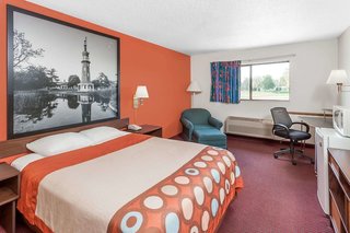 super 8 by wyndham washington peoria area