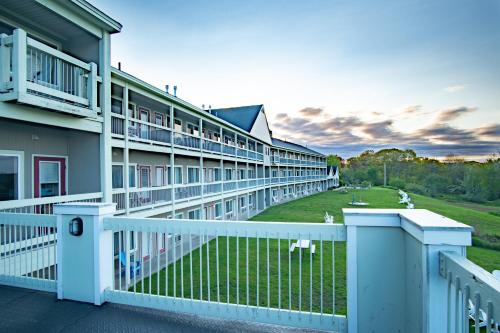 fireside inn and suites belfast