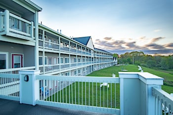 fireside inn and suites belfast