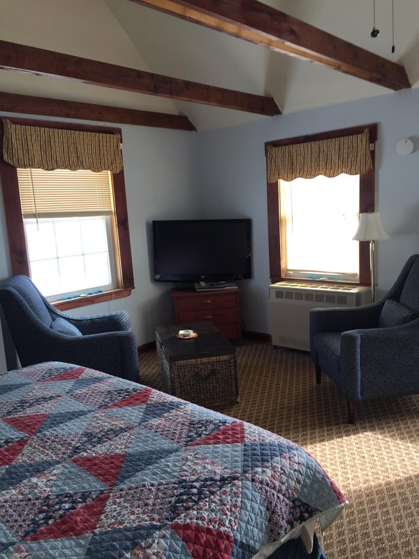 fireside inn and suites belfast