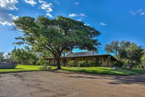 kimberley hotel halls creek