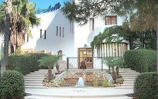 hotel akrabello