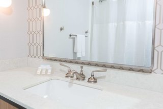 hilton garden inn oakland san leandro