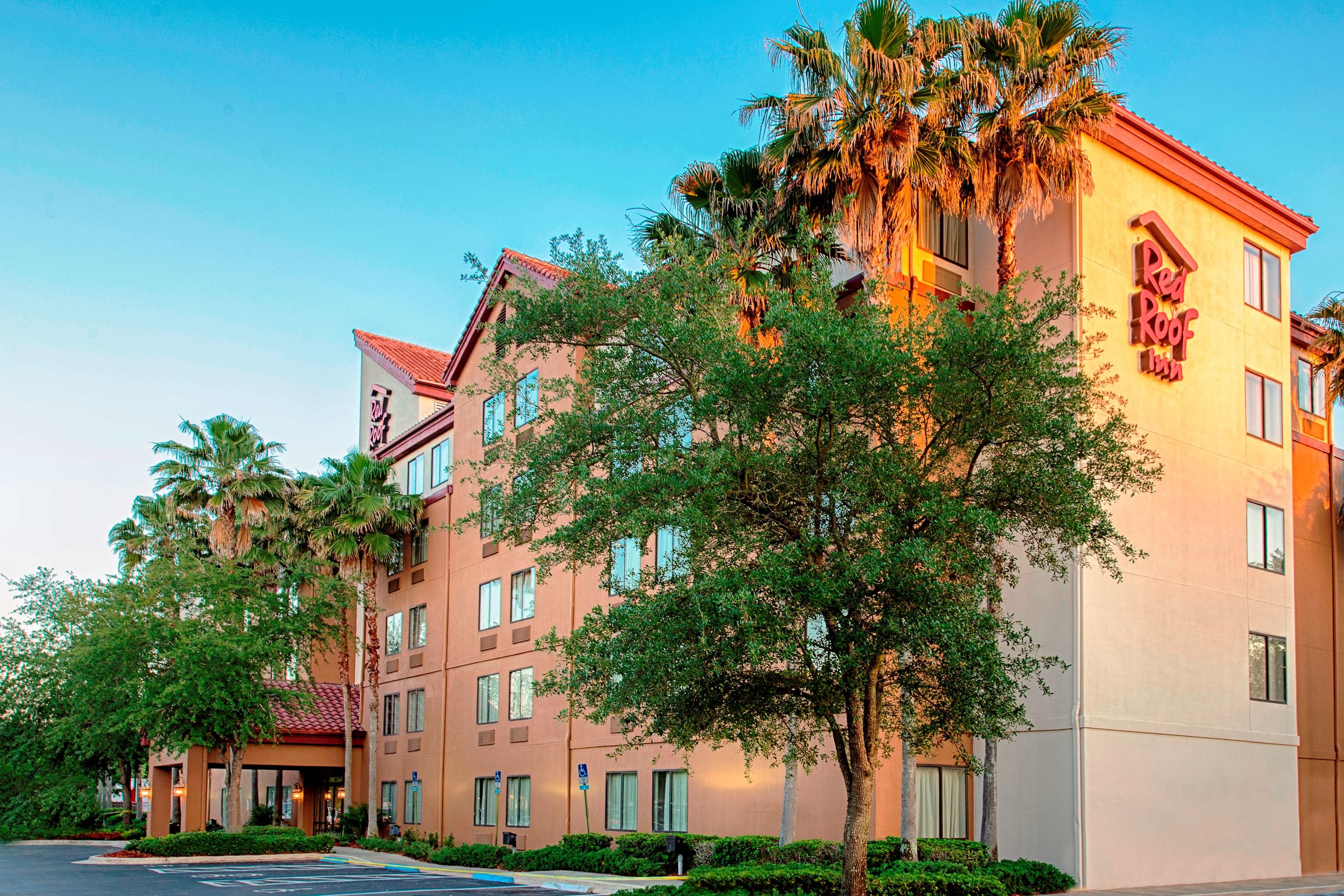 red roof inn plus jacksonville southpoint