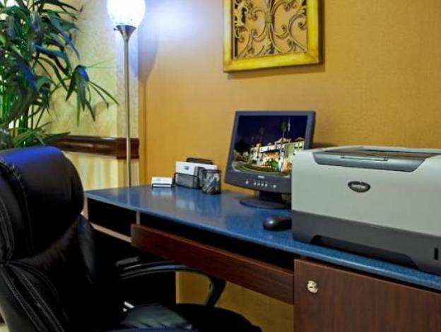 holiday inn express and suites jacksonville south