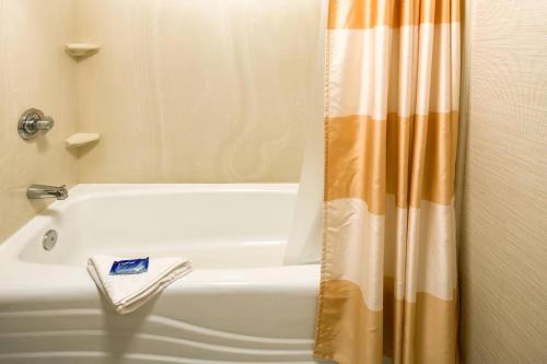 fairfield inn and suites jacksonville airport