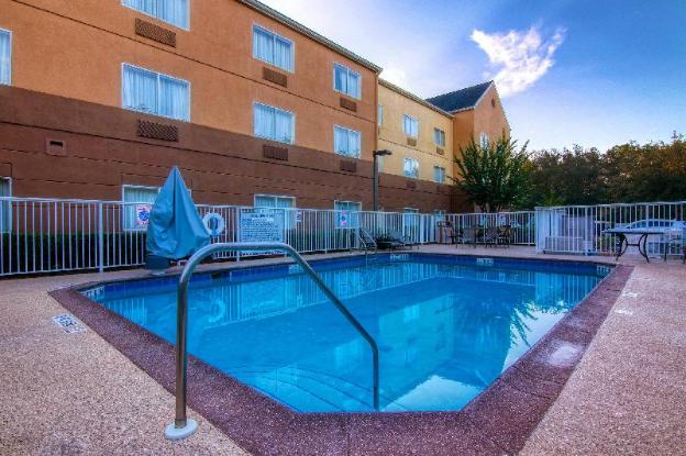 fairfield inn and suites jacksonville airport