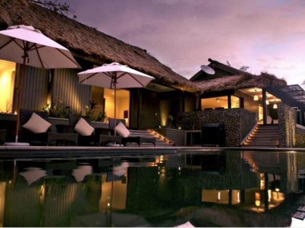 vomo island resort