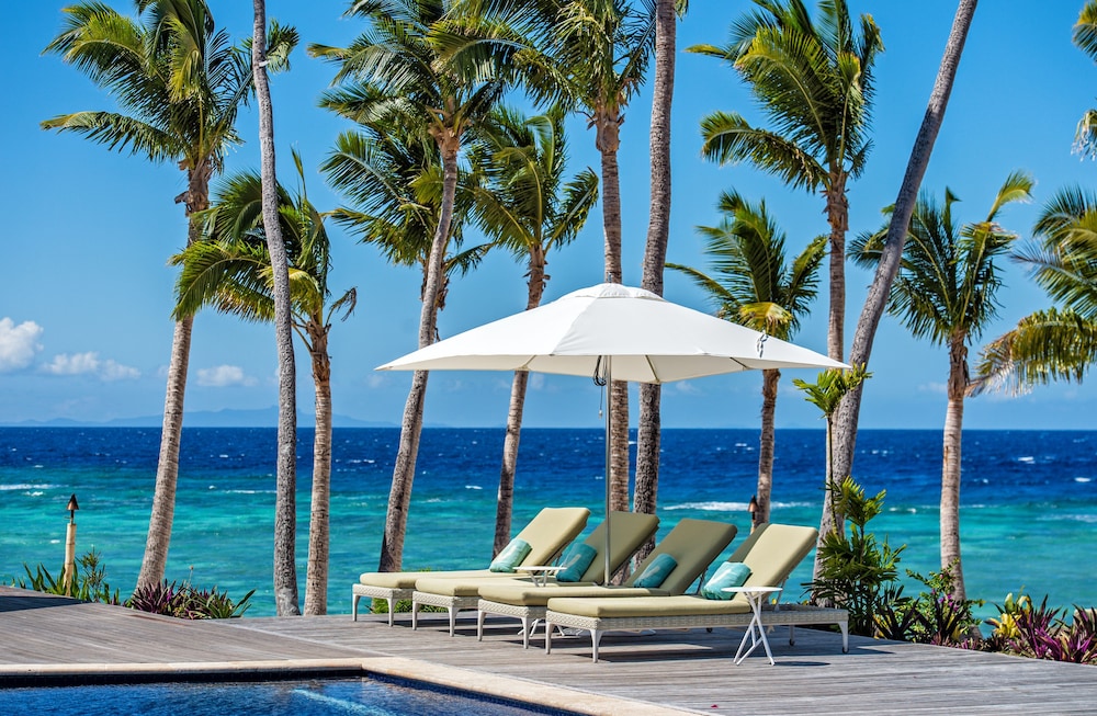 vomo island resort