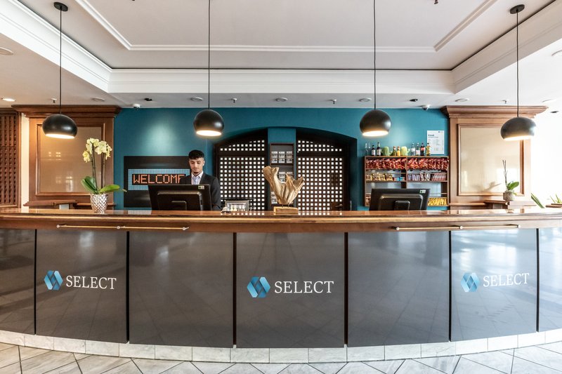 select hotel russelsheim