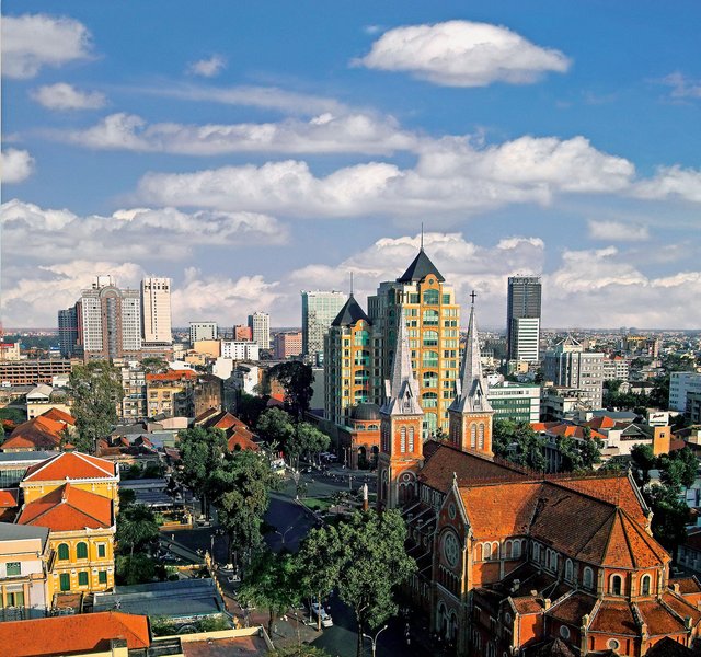 sheraton saigon grand opera hotel