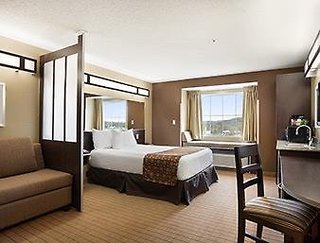 Microtel Inn & Suites By Wyndham Cambridge,Columbus>>Cambridge,2 star