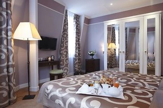 Hotel Du Bois,Paris>>Arc De Triomphe,3 star
