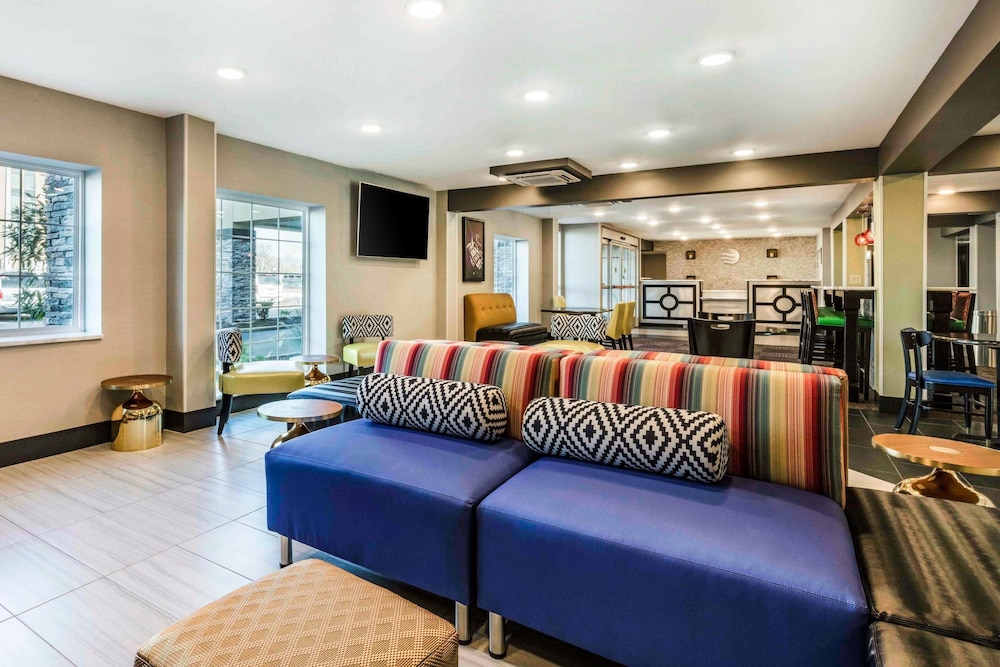 comfort inn airport