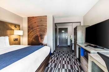comfort inn airport