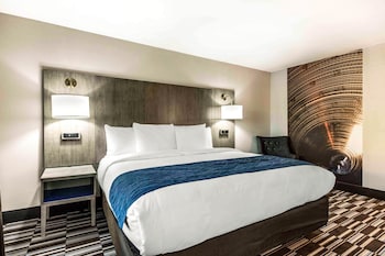 comfort inn airport