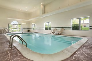 Country Inn & Suites By Radisson, Louisville East, Ky,Jeffersontown>>Douglass Hills,3 star