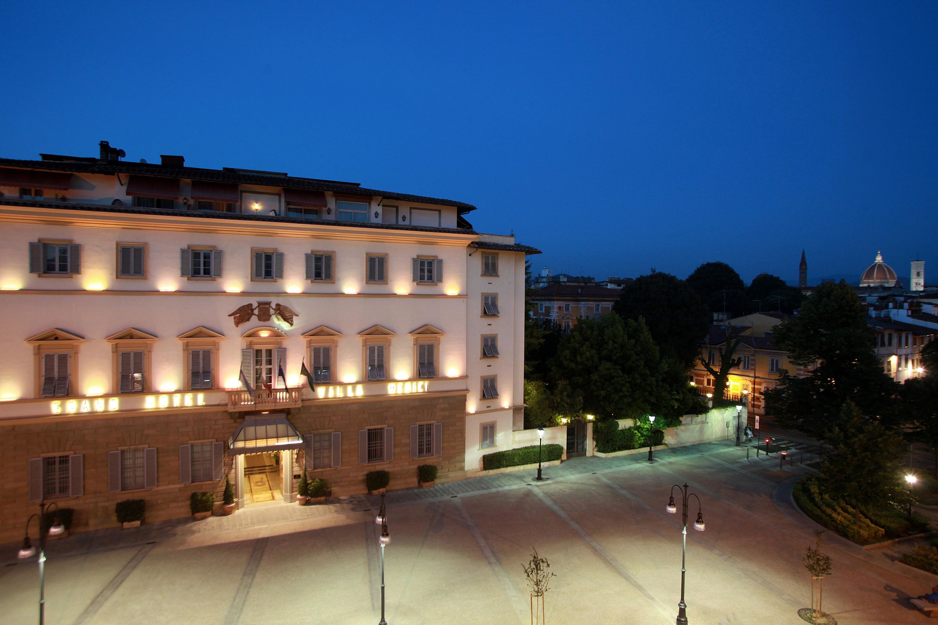 sina villa medici autograph collection